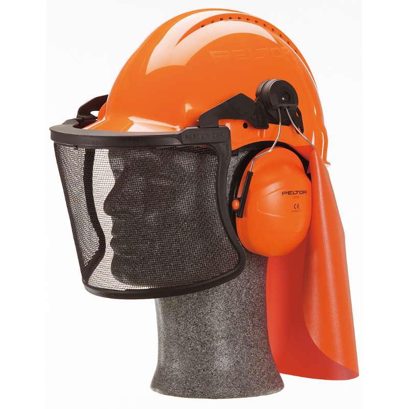 Le casque de sylviculture combiné Peltor procure une protection efficace de la tête, du visage et de l\'ouïe.